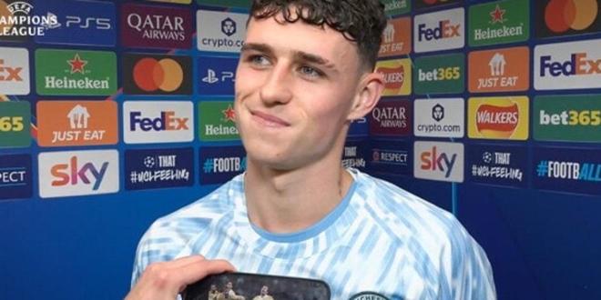 两粒禁区外欧冠进球被拿来与皮耶罗比较，福登：我很荣幸