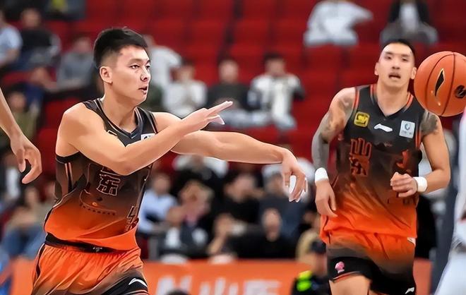 朱榮振再就業,山東男籃青島體測,長沙俱樂部杯,聯賽移師臨沂!