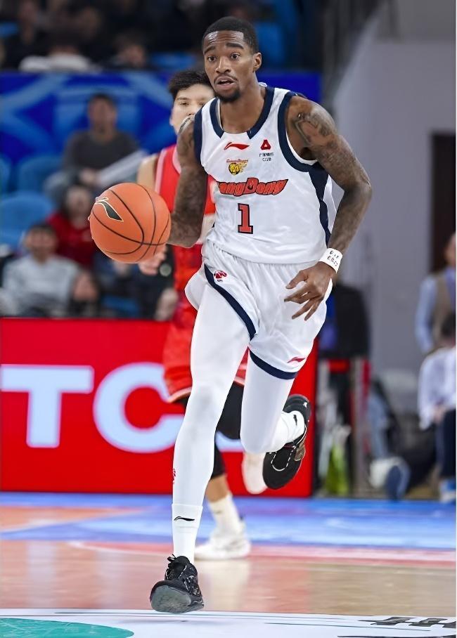 25分鐘2分1板，遭杜潤旺大帽，國手表現太難看，郭士強看瞭直冒汗