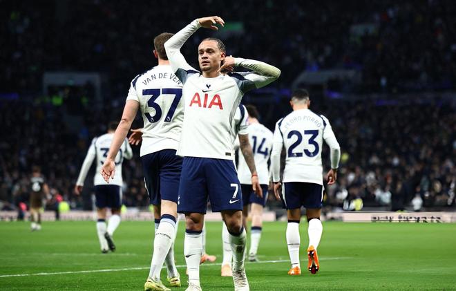 哈维-西蒙斯：我有点想念我的庆祝动作，所以必须好好庆祝下