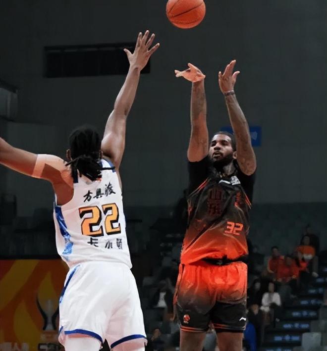 山東102-106廣廈 球員評價：3人滿分，4人及格，5人低迷