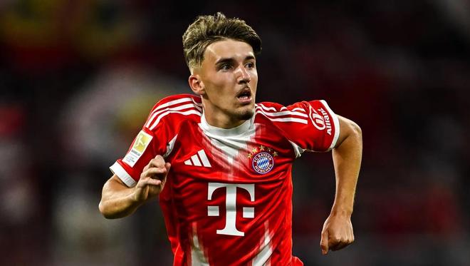 拜仁“小王子”卡尔的巨星之路 偶像梅西但不想和谁比较