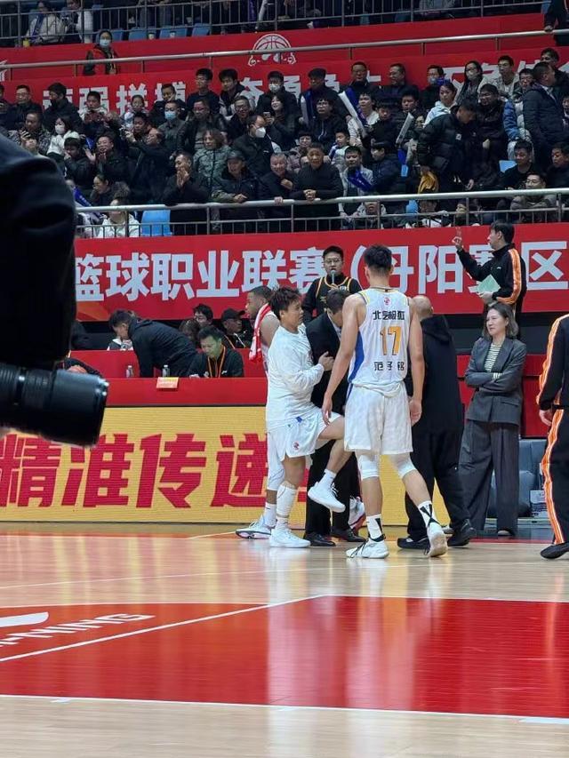 毫無懸念 北汽男籃擊敗江蘇 斬獲新賽季開門紅