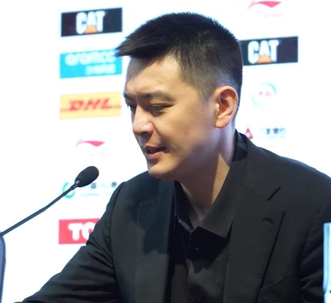 勝寧波發佈會！楊鳴直指關鍵時刻進攻影響防守，提3勝1負大談認可